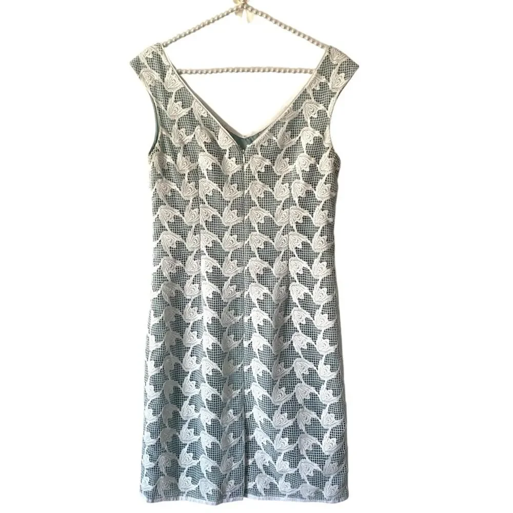 Tory Burch Brooklynn Lace Dress V-Neck size 6 White Sea Moss Green Lining - Picture 6 of 8